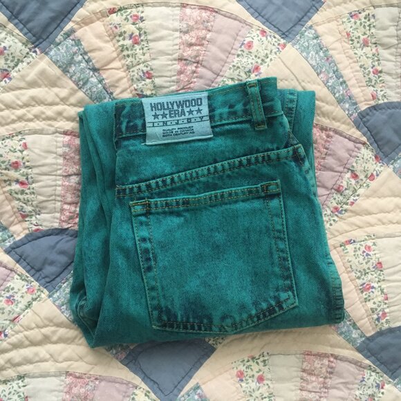 Vintage Hollywood Era green acid wash high waisted tapered jeans (size XS-S) - Picture 3 of 14